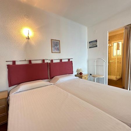 Agi Villa Poncella Roses Exterior foto