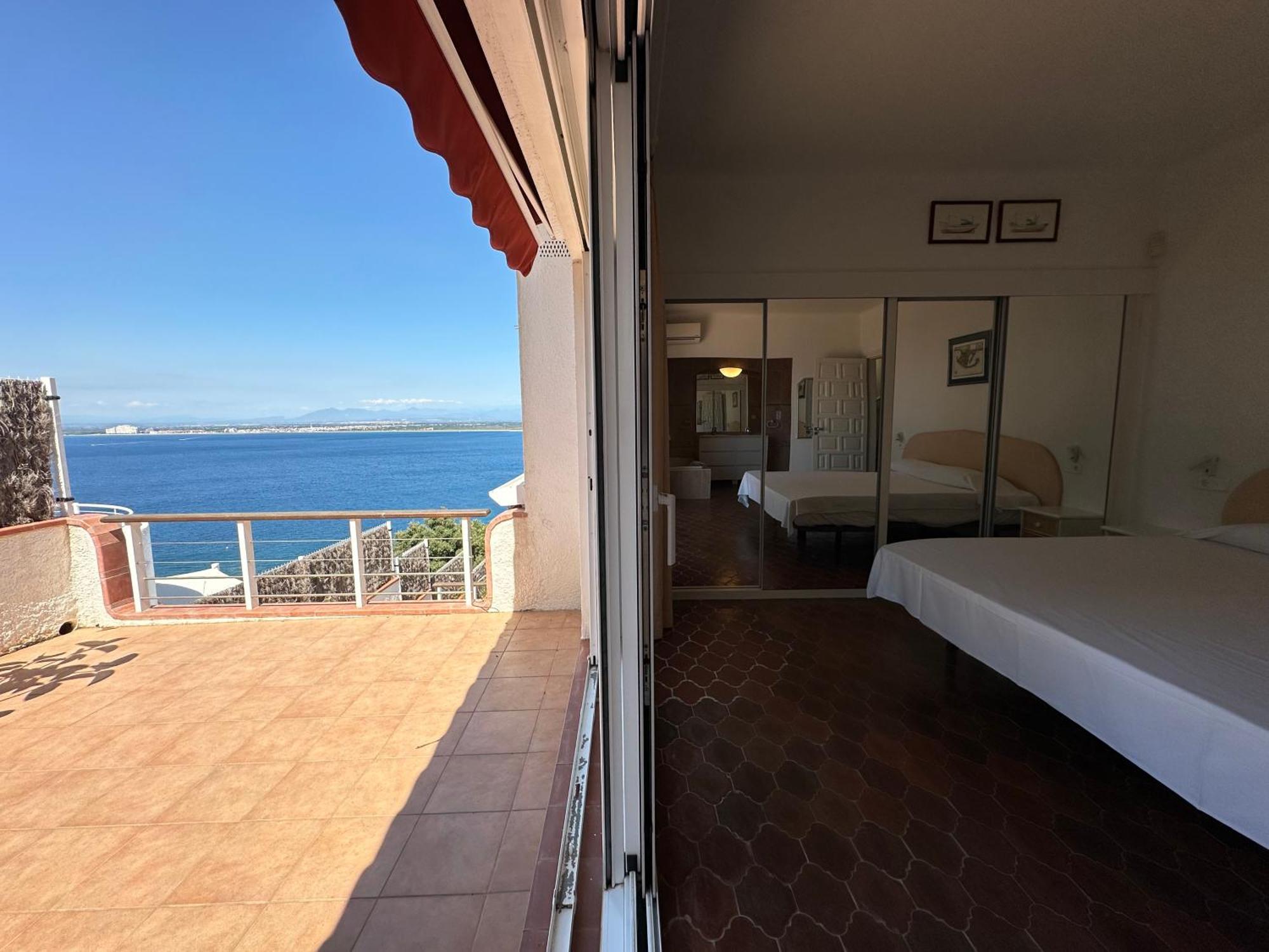 Agi Villa Poncella Roses Exterior foto
